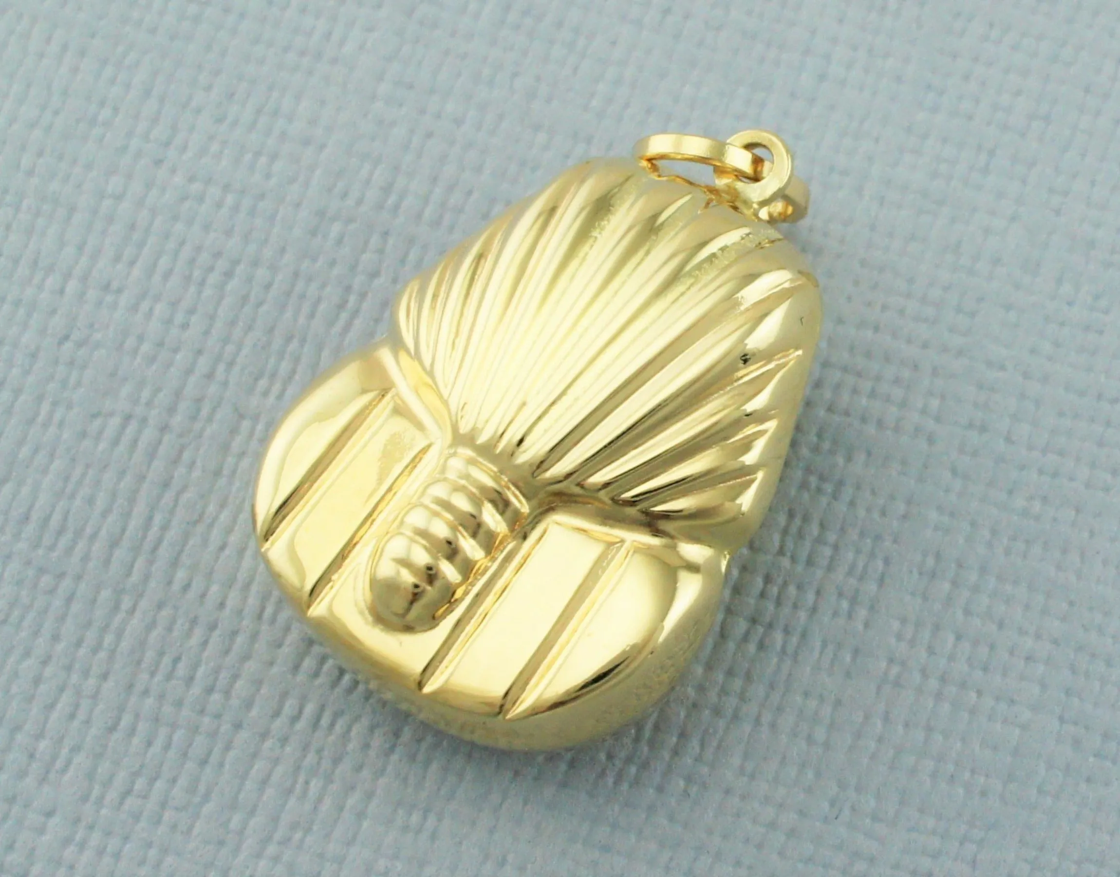 9ct Yellow Gold Egyptian Tutankhamun Pendant Necklace