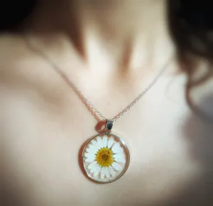 All Too Well-Himalayan Daisy Pendant