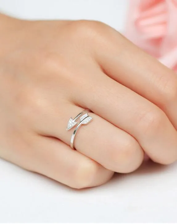 New Fashion Arrow Crystal Rings