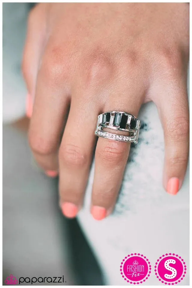 Paparazzi Ring ~ The Treasure Trove - Black