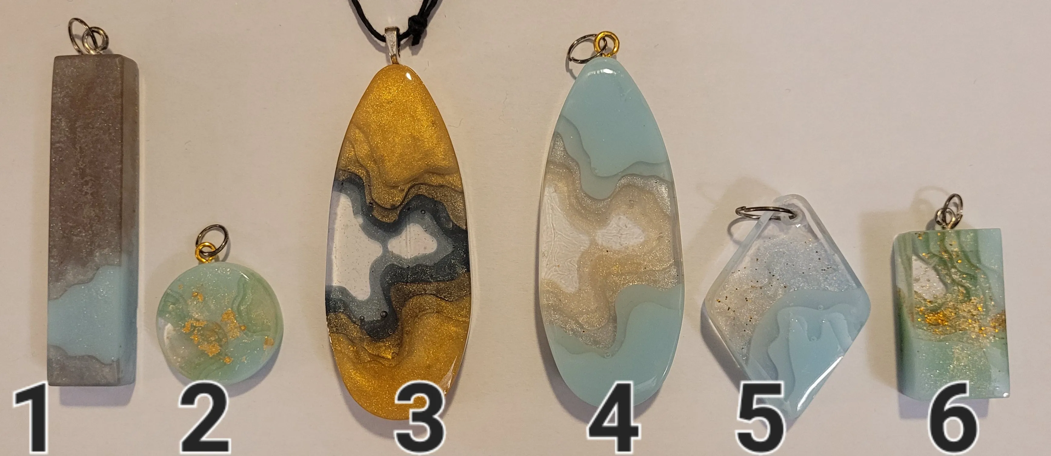 Resin Pendants Blue & Gold