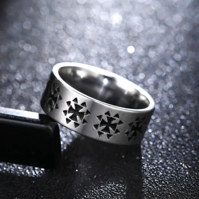 Spectacular 8MM Titanium Pattern Engraved Rings