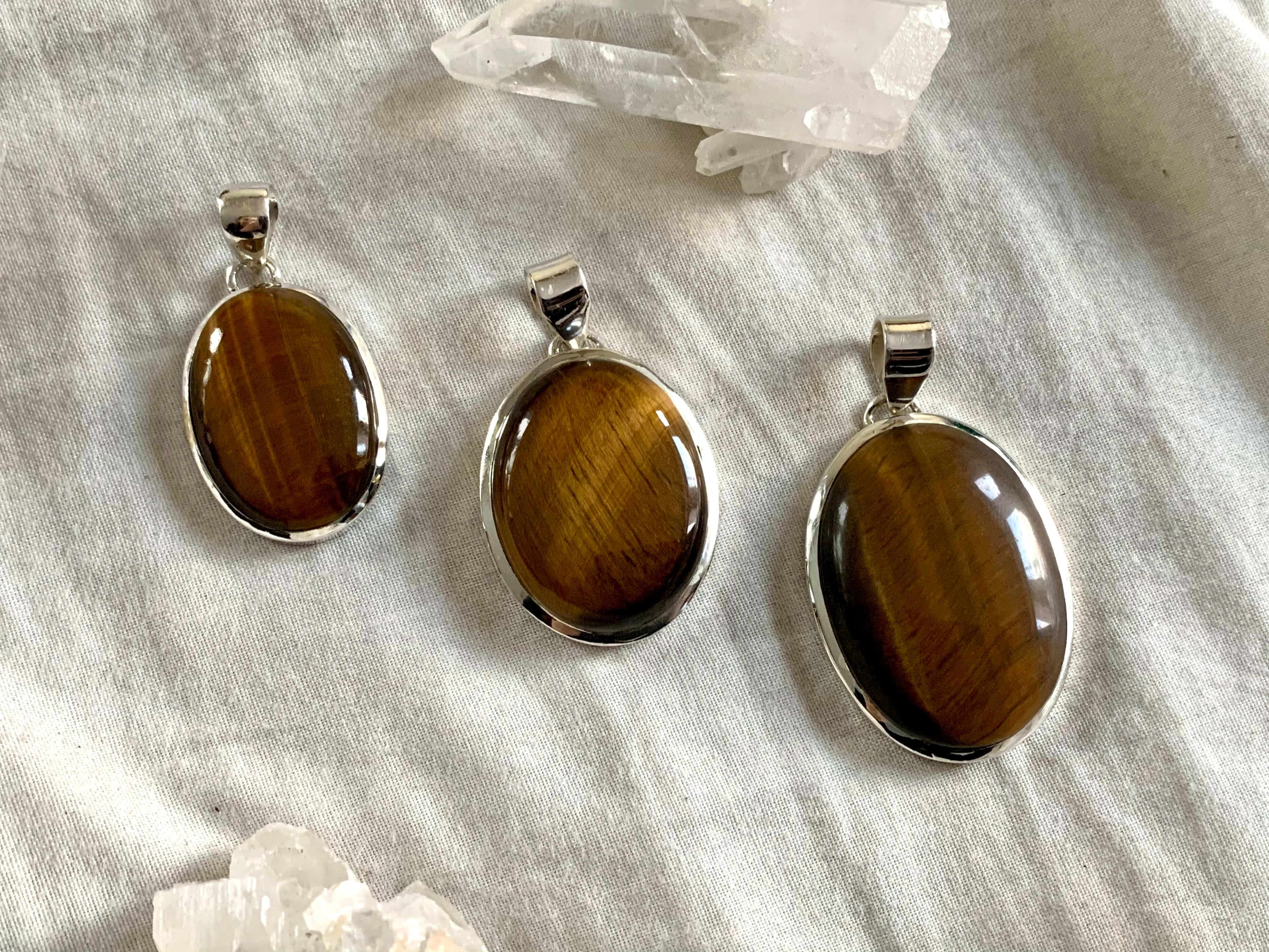 Tiger’s Eye Naevia Pendant - Oval