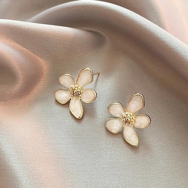 VAIGE Elegant White Enamel Irregular Five-Petal Flower Drop Earrings in Copper Alloy - Fashion Jewelry Accessory