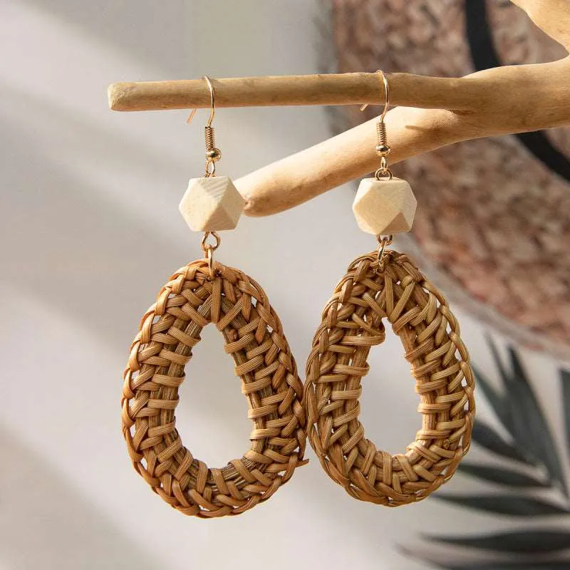 Women's Vintage Wood Drop Shape Earrings